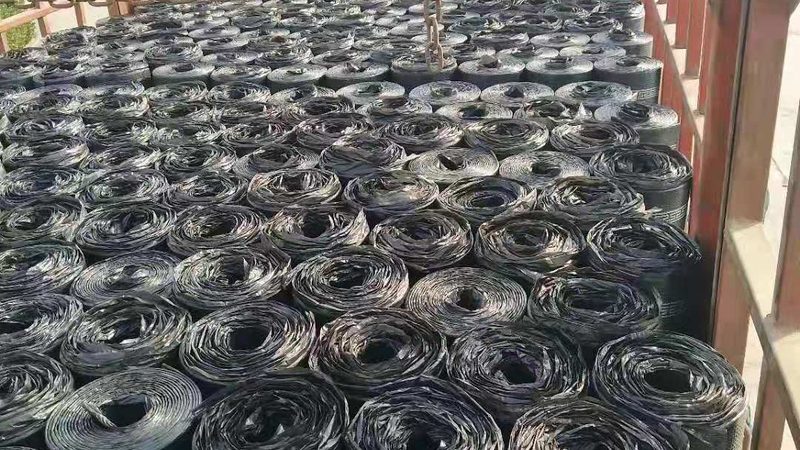 卫生间防水：丙纶布与涂料的差异解析**